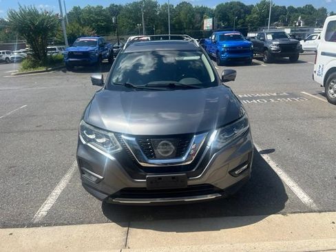 Used 2017 Nissan Rogue SL w/ SL Premium Package AWD/4WD image 2