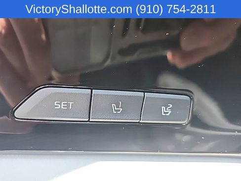 Used 2022 Kia Carnival SX Prestige FWD image 22