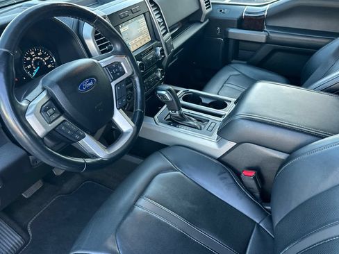 Used 2017 Ford F150 Platinum w/ Equipment Group 701A Luxury AWD/4WD image 11