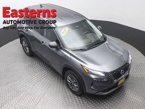 Used 2023 Nissan Rogue S AWD/4WD image 3
