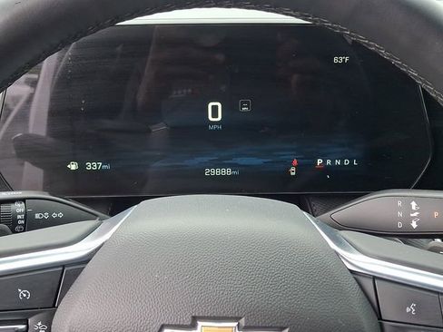 Used 2025 Chevrolet Equinox LT FWD image 16