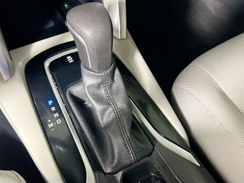 Used 2022 Toyota Corolla Cross LE FWD image 25