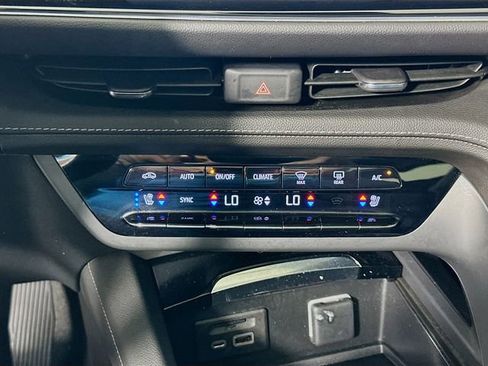 Used 2023 Buick Envision Avenir AWD/4WD image 16