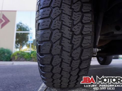 Used 2020 Jeep Wrangler Sport image 76