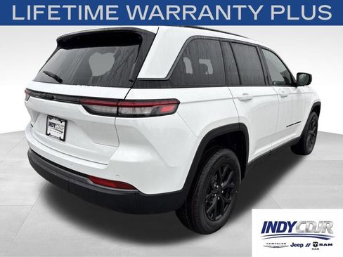 New 2026 Jeep Grand Cherokee 4WD image 4