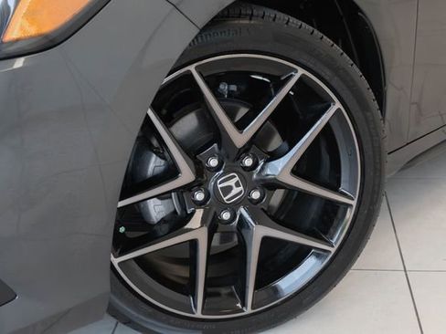 Certified 2024 Honda Civic Sport Touring image 2