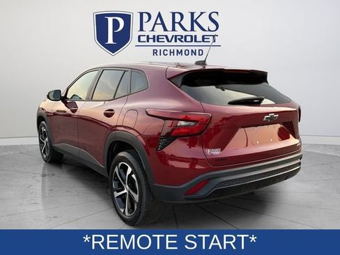 Certified 2024 Chevrolet Trax RS FWD image 5