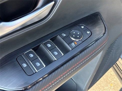 New 2026 Nissan Kicks SR w/ Cold Weather Package image 10