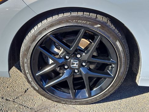 Used 2025 Honda Civic Sport image 9