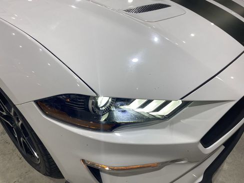 Used 2019 Ford Mustang Premium RWD image 17