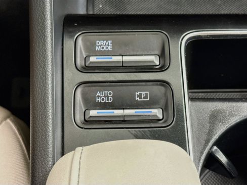 Used 2025 Hyundai Sonata SEL FWD image 25