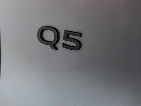 New 2025 Audi Q5 Premium Plus image 9