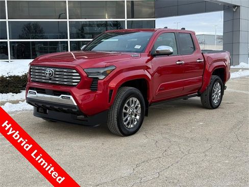 Used 2024 Toyota Tacoma Limited image 7