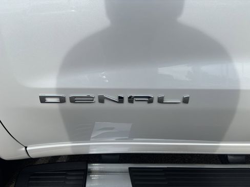 Used 2023 GMC Sierra 1500 Denali w/ Technology Package image 25