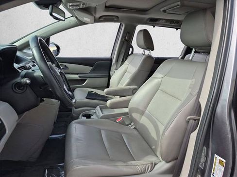 Used 2016 Honda Odyssey Touring image 12