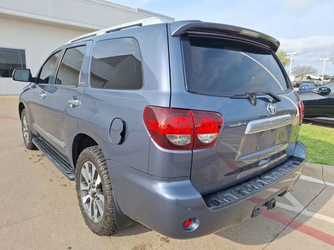 Used 2018 Toyota Sequoia Limited w/ Safety & Convenience Package image 4