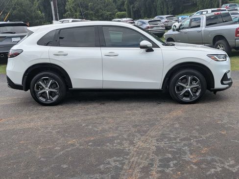 Used 2023 Honda HR-V EX-L image 8