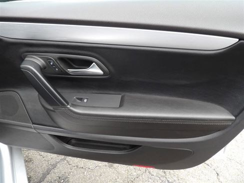 Used 2013 Volkswagen CC Sport image 15