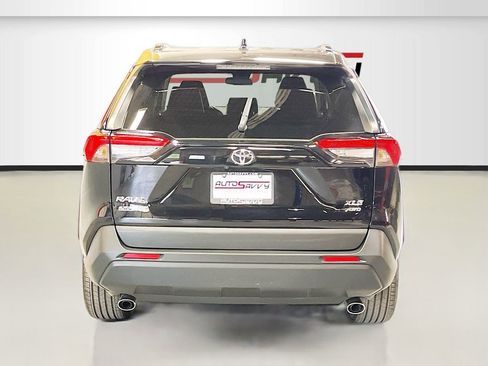 Used 2025 Toyota RAV4 XLE Premium AWD/4WD image 6