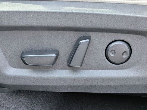 New 2025 Nissan Murano SV image 19