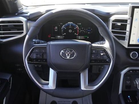 Used 2025 Toyota Tundra Platinum AWD/4WD image 16