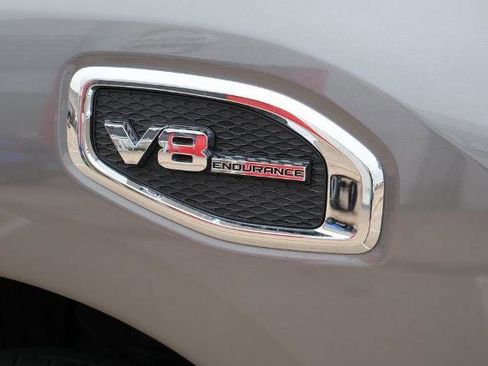 Certified 2024 Nissan Titan SV w/ SV Convenience Package image 3