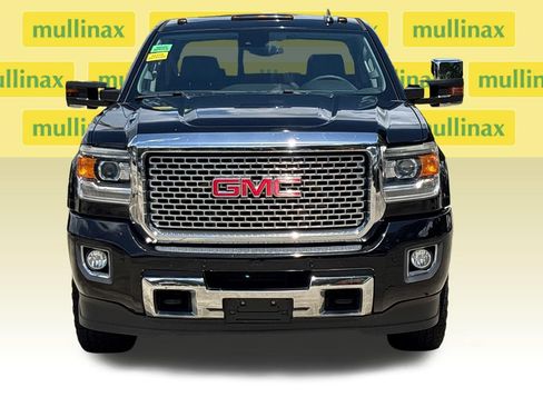 Used 2016 GMC Sierra 2500 Denali w/ Driver Alert Package AWD/4WD image 15
