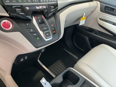 New 2026 Honda Odyssey EX-L image 13