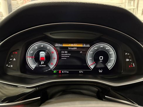 Used 2023 Audi Q8 Prestige AWD/4WD image 16