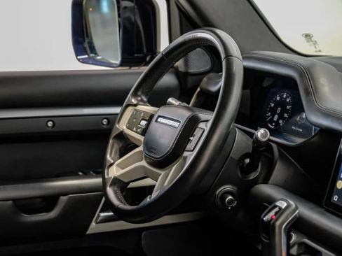 Used 2020 Land Rover Defender 110 First Edition AWD/4WD image 21