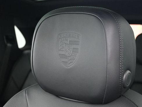 Used 2026 Porsche Cayenne AWD/4WD image 17