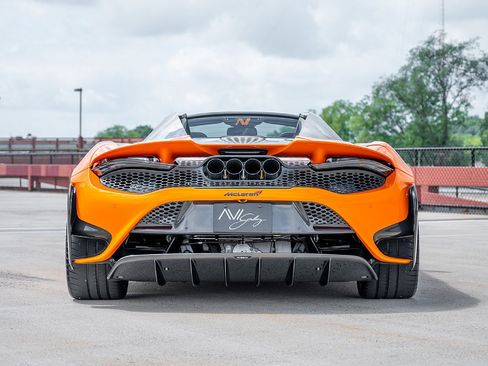 Used 2022 McLaren 765LT RWD image 7