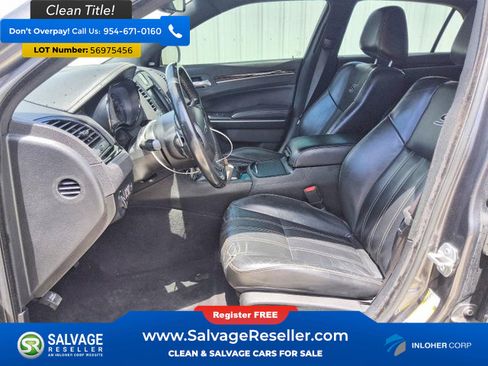 Used 2019 Chrysler 300 S RWD image 9