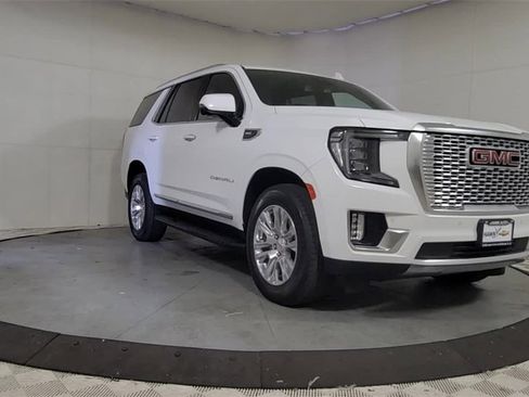 Used 2023 GMC Yukon Denali image 2