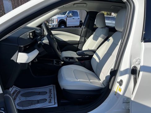 New 2025 Ford Mustang Mach-E Premium image 14