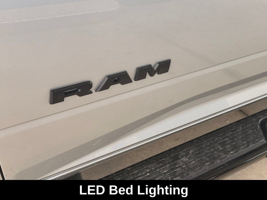 New 2026 RAM 3500 Big Horn AWD/4WD image 31