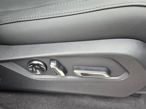 New 2026 Acura MDX SH-AWD image 7