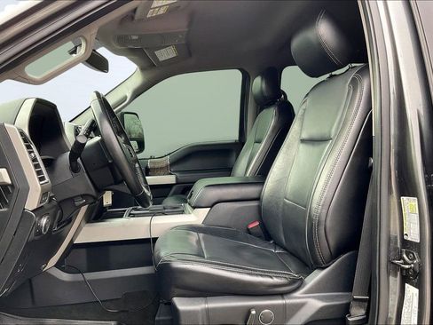 Used 2017 Ford F250 Lariat w/ Lariat Value Package image 23