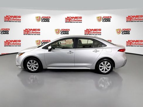 Certified 2022 Toyota Corolla LE FWD image 13