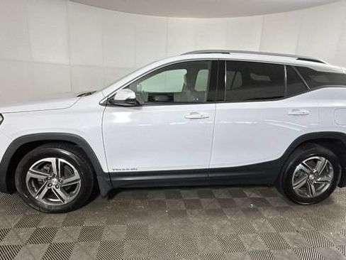 Used 2020 GMC Terrain SLT w/ Preferred Package AWD/4WD image 5