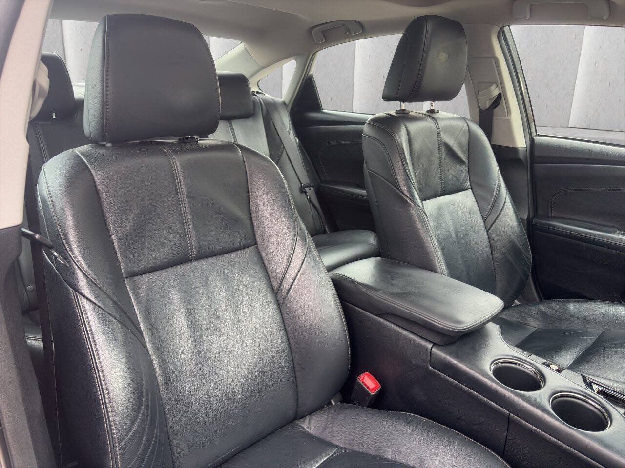 Used 2013 Toyota Avalon XLE Touring FWD image 15