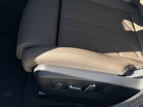 New 2026 BMW 530i w/ Premium Package image 12