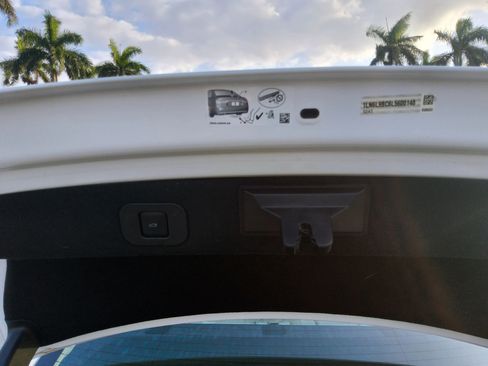 Used 2020 Lincoln Continental Black Label image 50