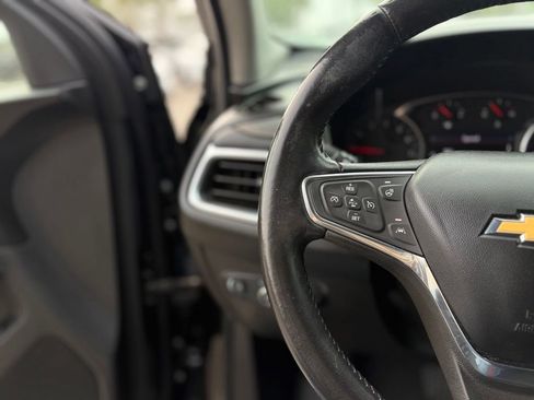 Used 2021 Chevrolet Equinox Premier FWD image 16