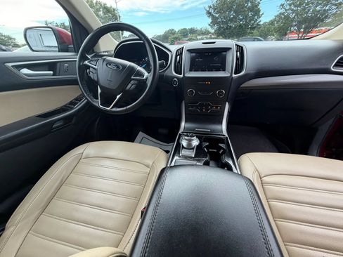 Used 2019 Ford Edge SEL w/ Equipment Group 201A FWD image 24