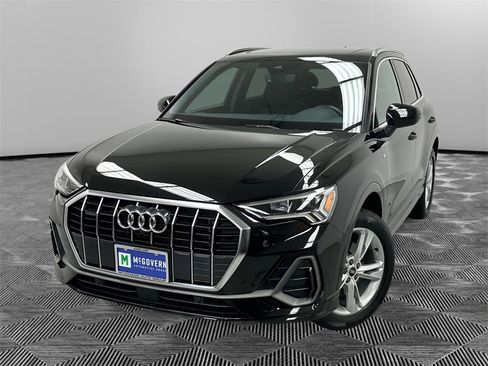 Used 2024 Audi Q3 2.0T Premium Plus image 1