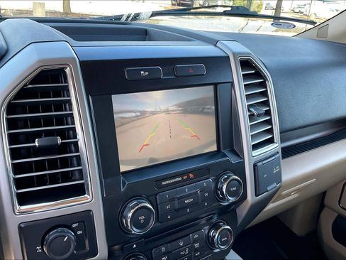 Used 2015 Ford F150 Lariat w/ Equipment Group 501A Mid image 25