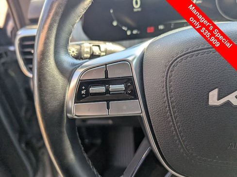 Used 2024 Kia Telluride SX Prestige AWD/4WD image 17