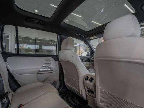 New 2026 Mercedes-Benz GLB 250 4MATIC image 28