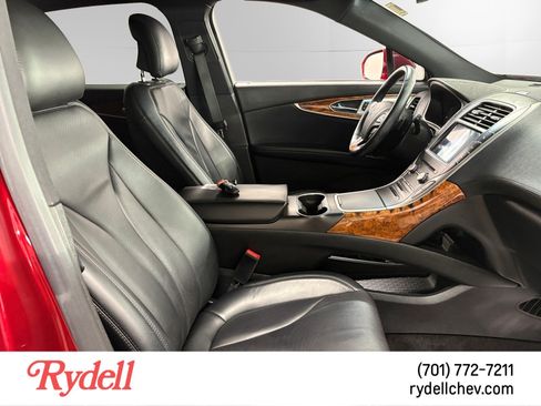 Used 2016 Lincoln MKX Reserve w/ Luxury Package AWD/4WD image 16